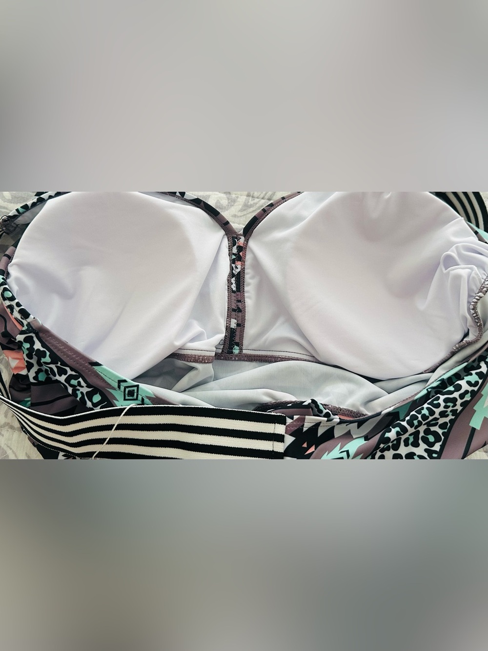 Womenβs Bathing Suit Top with Aztec Print - Pink, Mint, Black & Coral ~ NWT XL - Picture 5 of 8